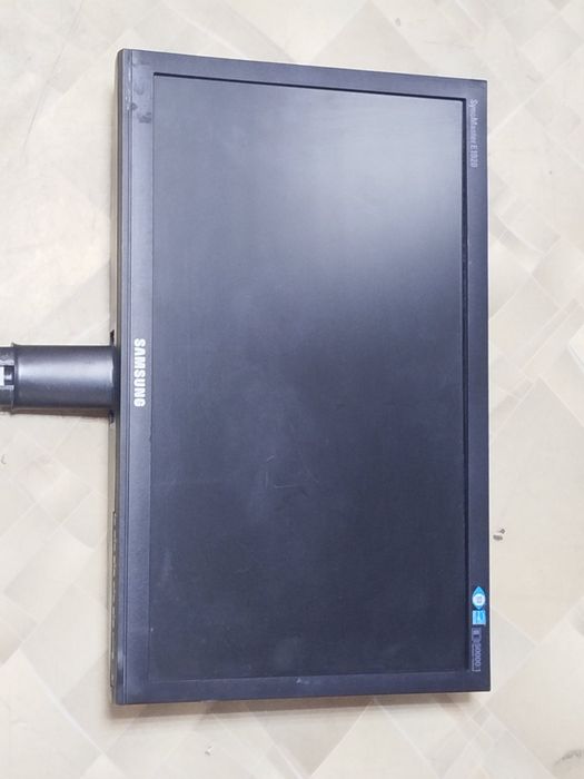 Монитор Samsung E1920N