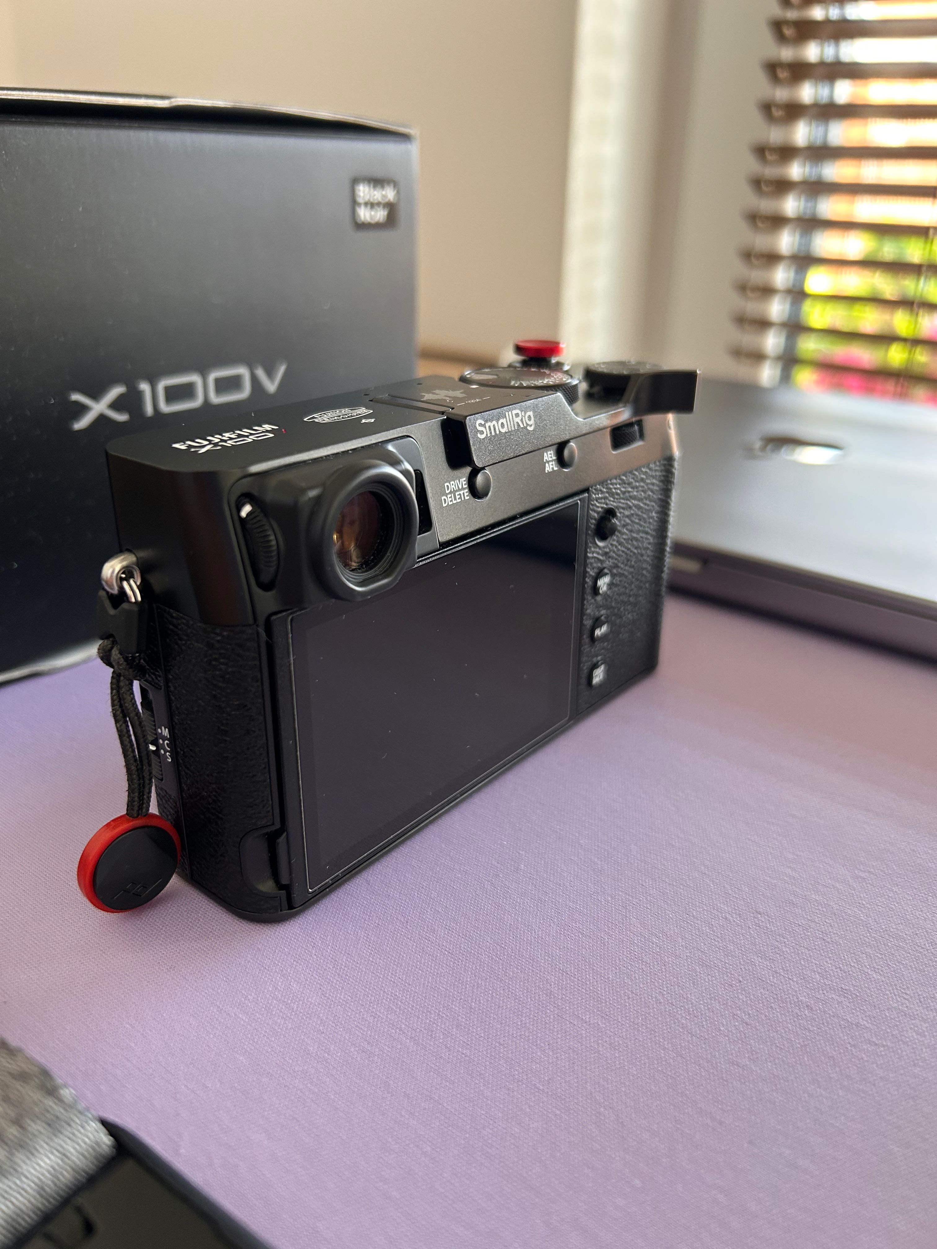Aparat fujifilm x100v, stan idealny + dużo dodatków
