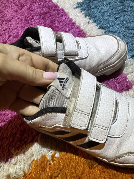 Кросовки 33 . 33/5 адидас