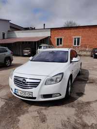 Opel insignia 2011 год