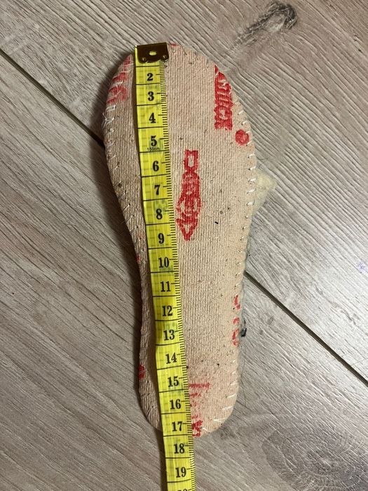 Дитячі зимові термо чобітки
27 розмір стілька 17 см