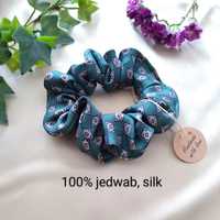 Nowa jedwabna gumka scrunchie