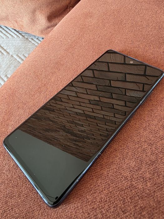 Samsung Galaxy S20 FE 5G 6/128GB - stan bardzo dobry, 100% sprawny!