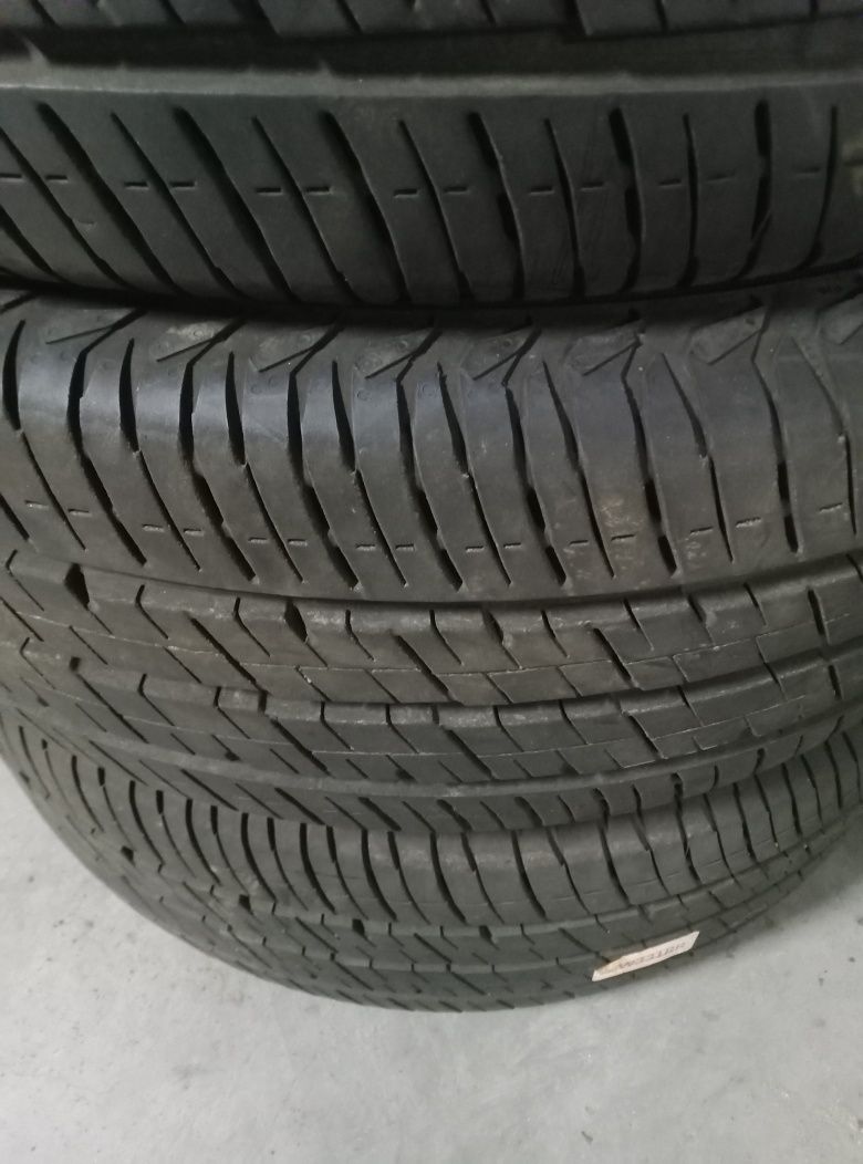 Continental Vanko2 letnie 215/65R15C