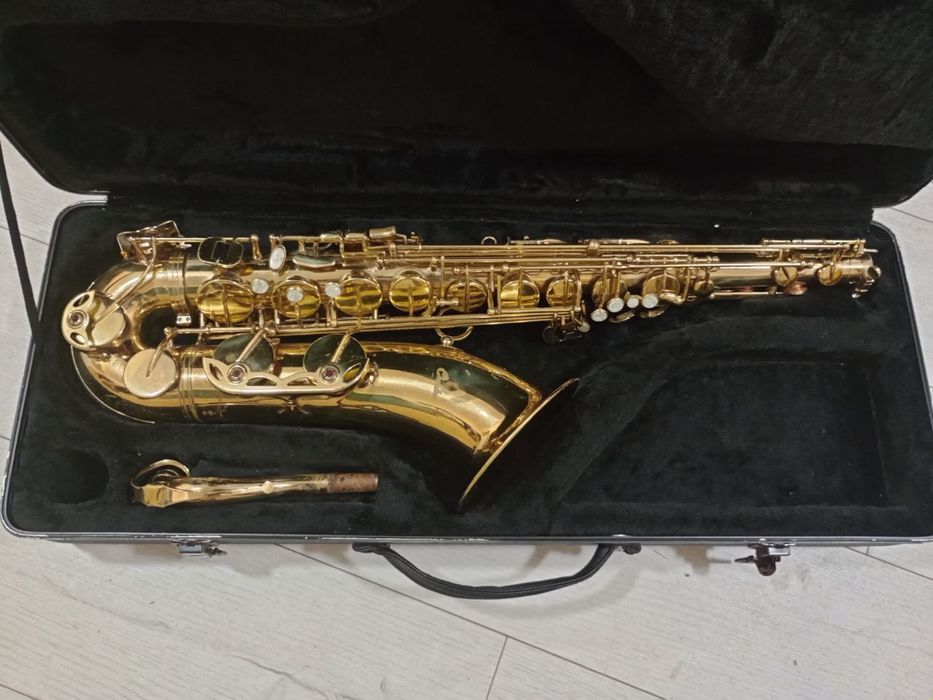 Саксофон тенор chevalier