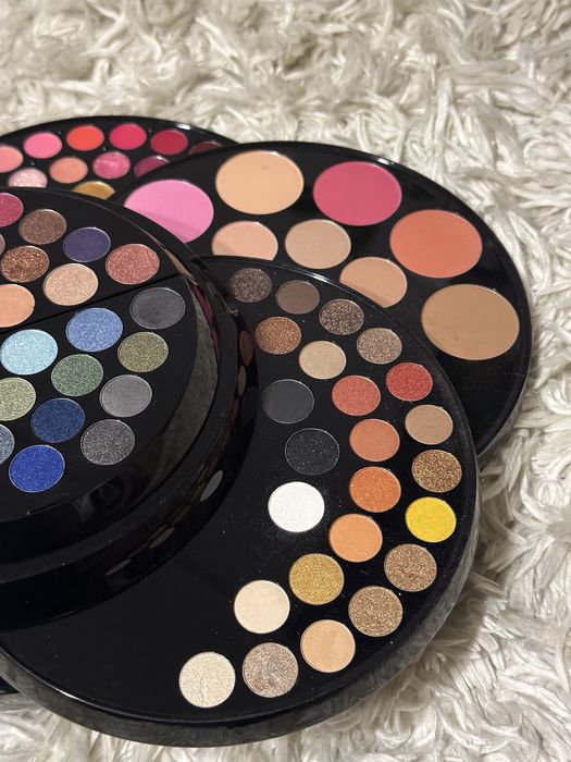 Glam Palette Douglas
