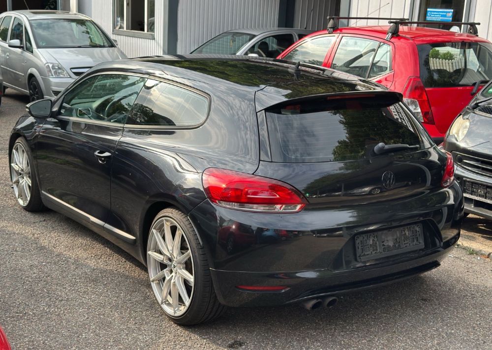 Volkswagen Scirocco 1.4 TSI, caixa manual de 6 velocidades