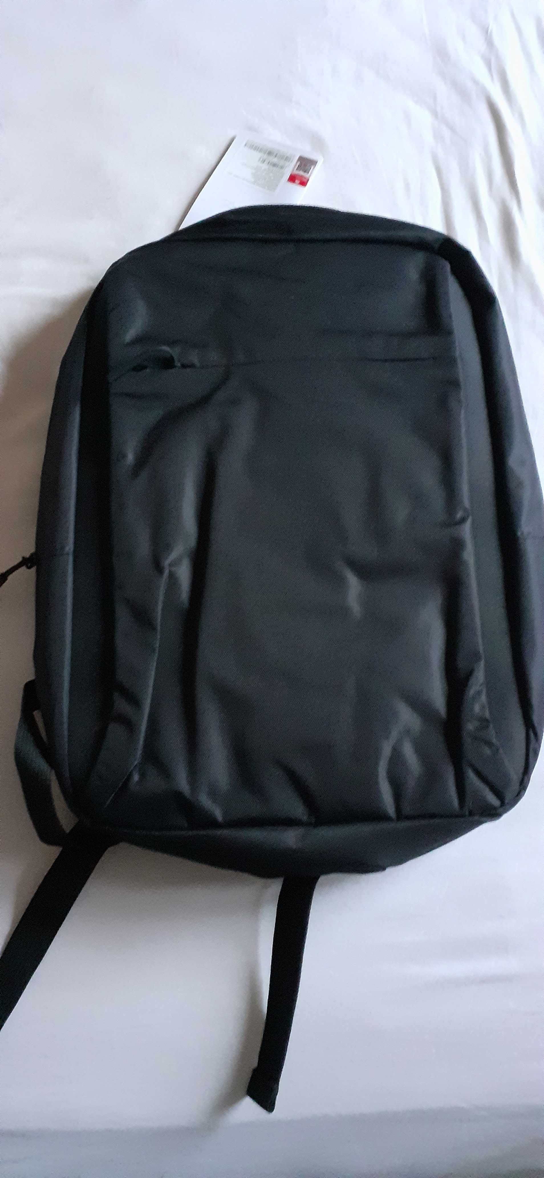 NOWY Plecak na laptopa czarny