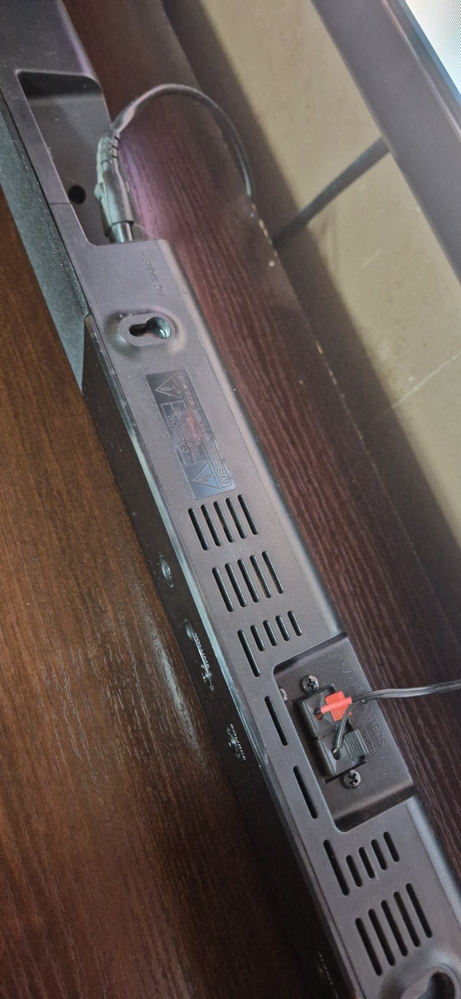 Sounndbar +Subofer Philips HTL 2150