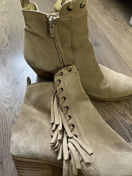 Замшеві бежеві ковбойки