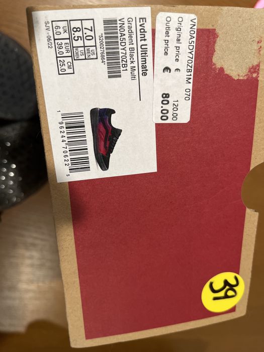 Sapatilhas Vans NOVO - tamanho 39