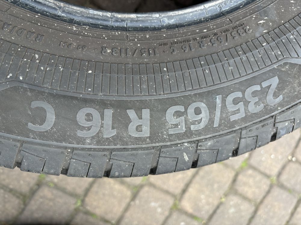 235/65/16C continental 2 szt