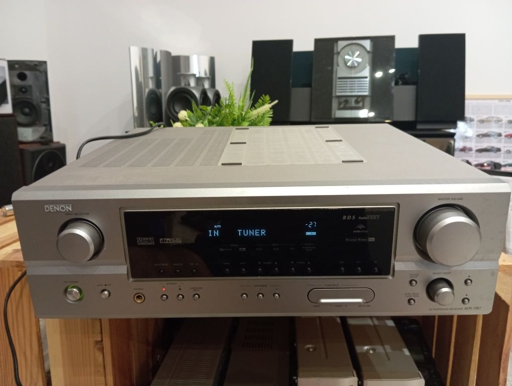 Amplituner Denon AVR-1507 + pilot RC1049
