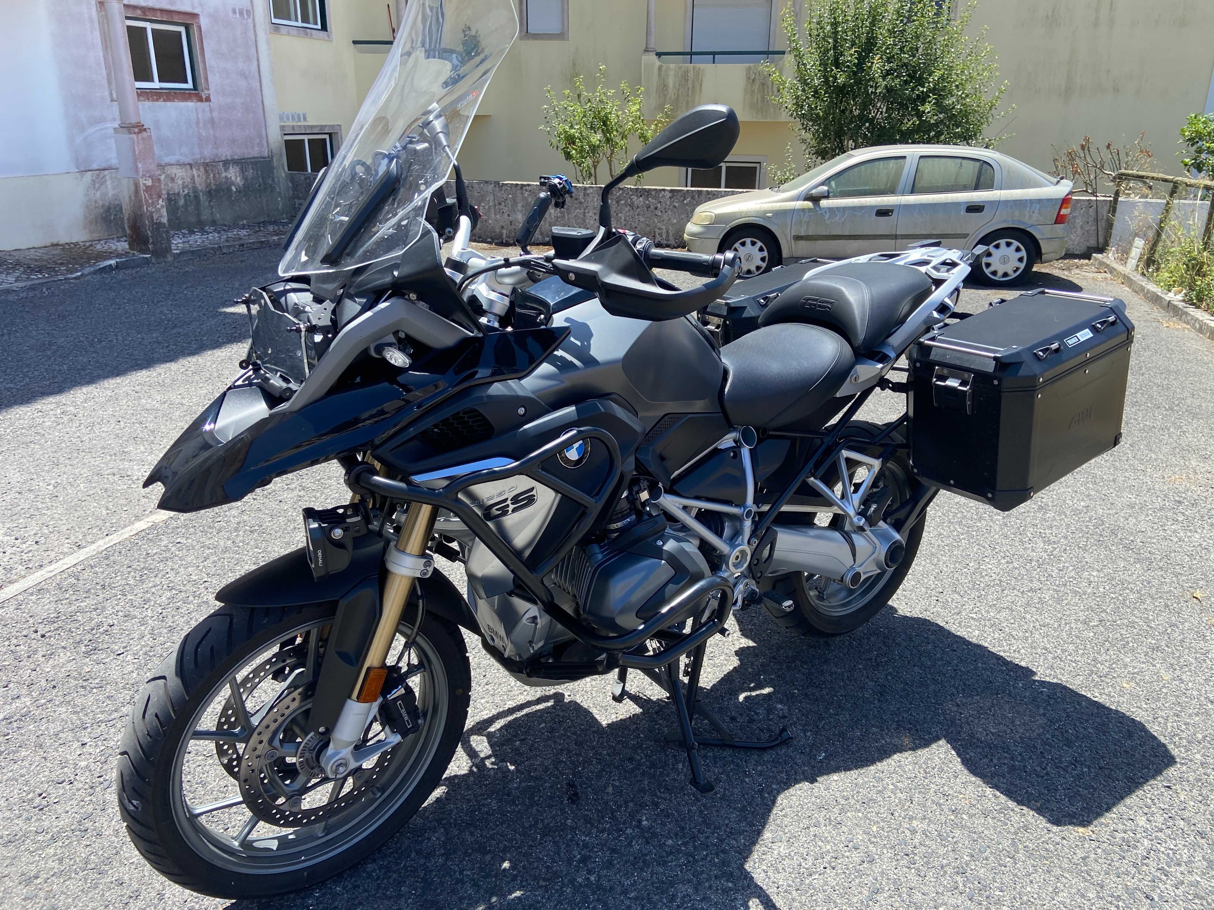 BMW R1250GS  Excellent condition