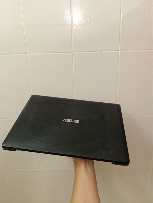 Ноутбук Asus X553M