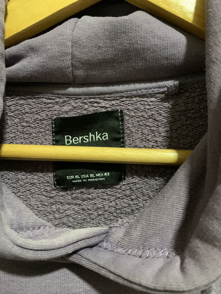 Sweatshirt com capuz