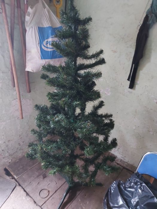 Choinka sztuczna 180