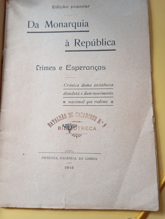 Livro antigo república