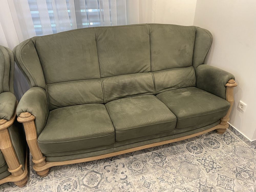 Komplet wypoczynkowy – sofa 3-osobowa + 2 fotele