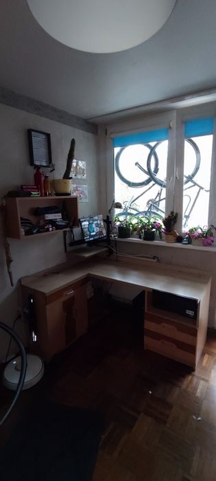 Meble do  pokoju z łóżkiem