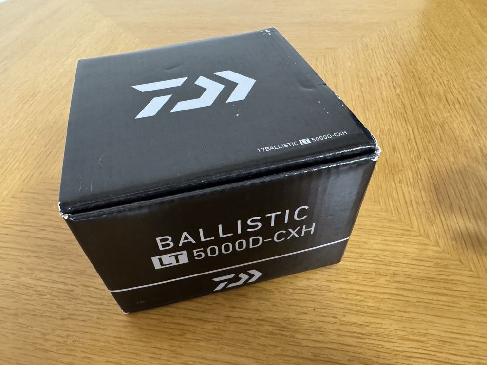 Carreto Daiwa Ballistic LT 5000 CXH