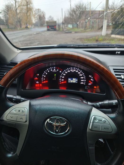 Продам Тойоту Камри 40 3.5 газ/бензин