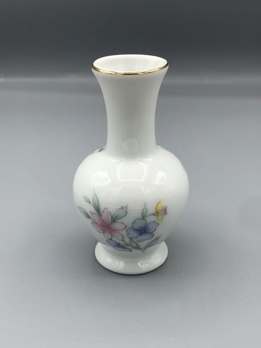 Ozdobny filigramowy wazonik Japonia wzór kwiaty dekoracja ozdob