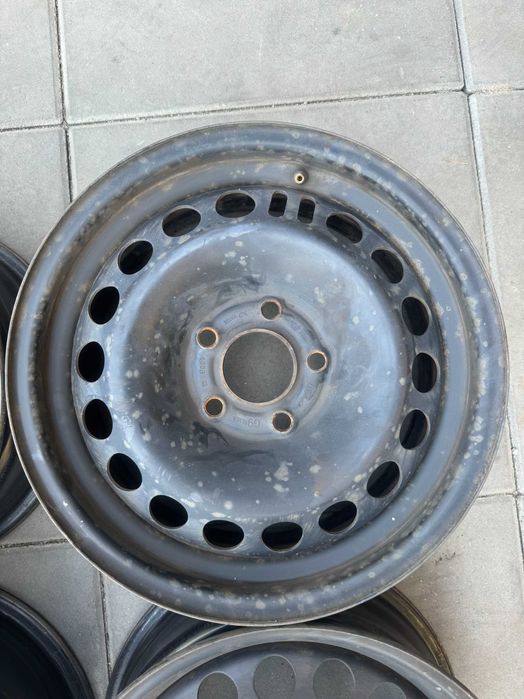 Felgi stalowe 6.5Jx15H2 ET35 5x110 z czujnikami TPMS Opel Astra Zafira