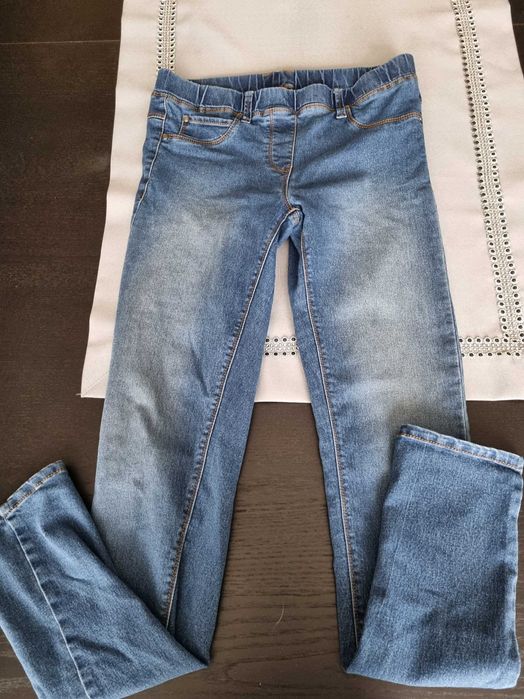 Sprzedam paczkę 10 par spodni roz. 36