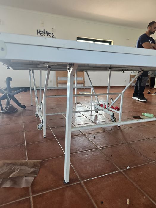 Mesa de Ping-Pong Dobrável com Rodas – Muito Robusta – Completa