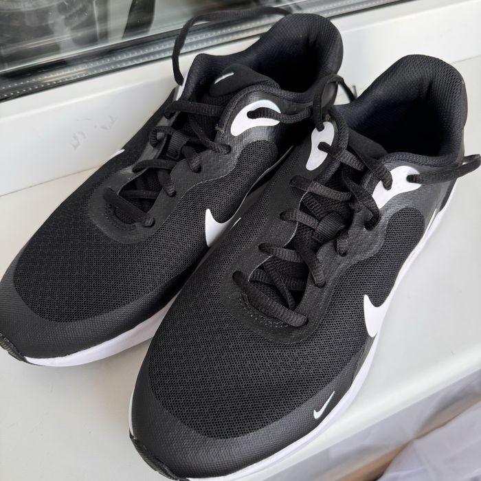 Кросівки Nike Revolution 7, eur 39