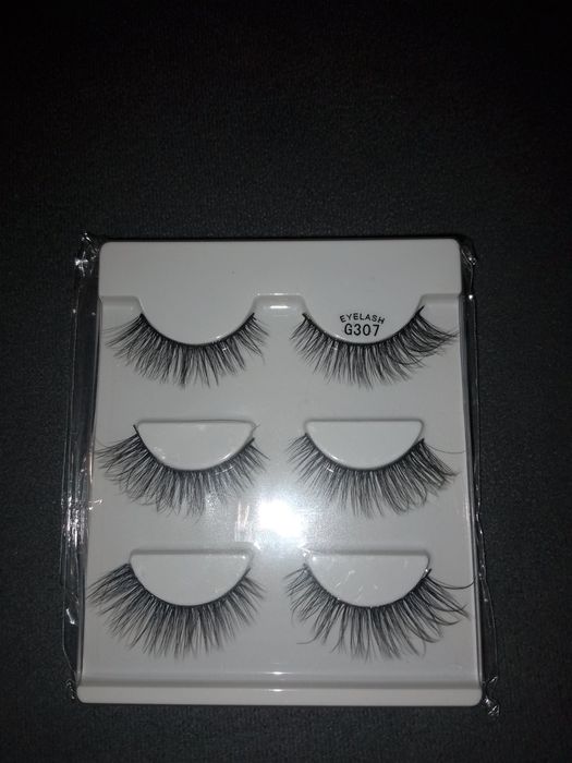 Накладные ресницы с клеем!