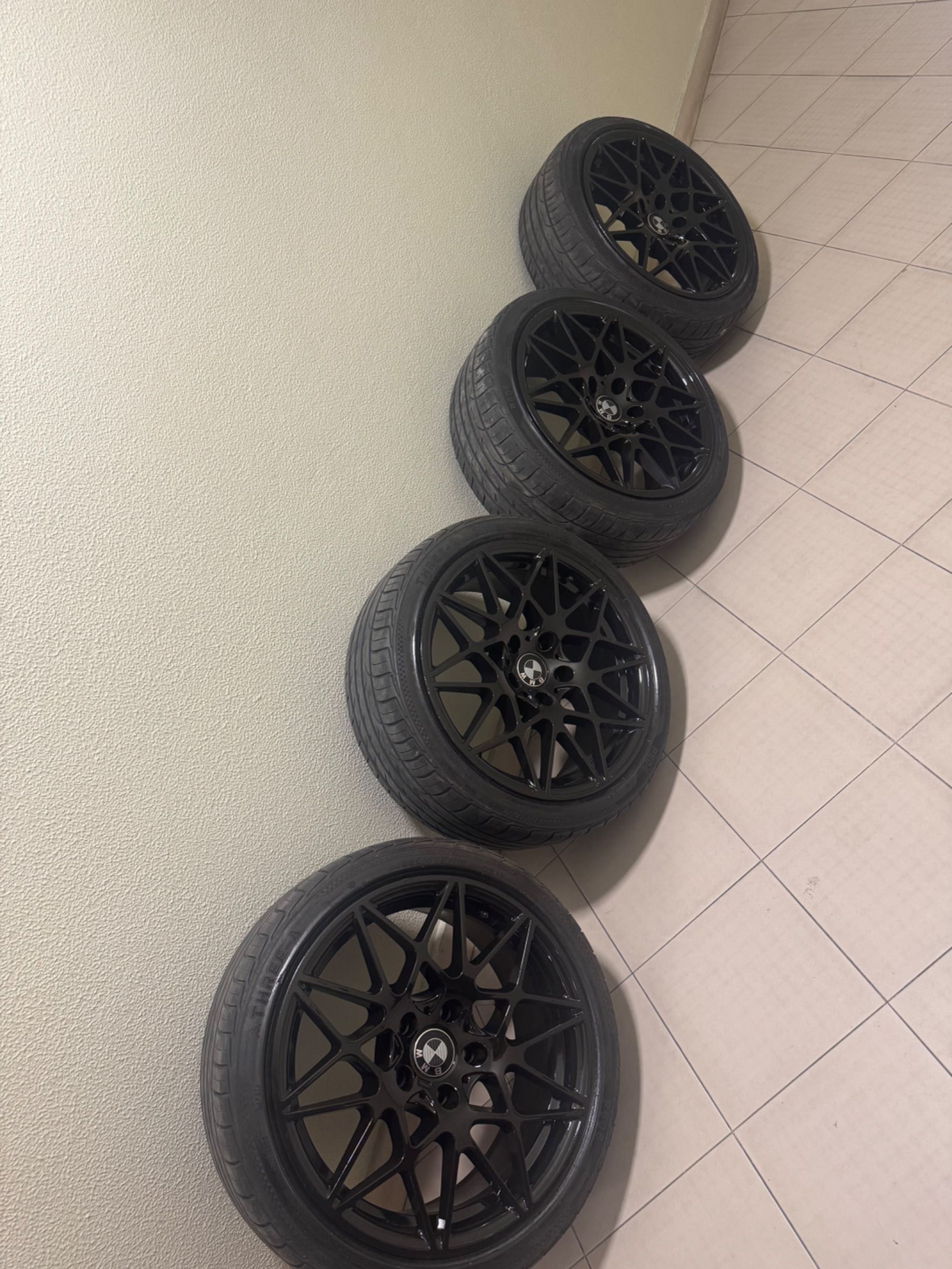 Jogo de jantes  BMW Aro 18 – 5x120 – ET J8 – Pneus em Ótimo Estado
