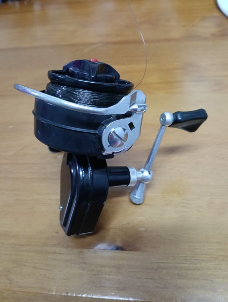 Carreto de pesca antigo Garcia Mitchell 324