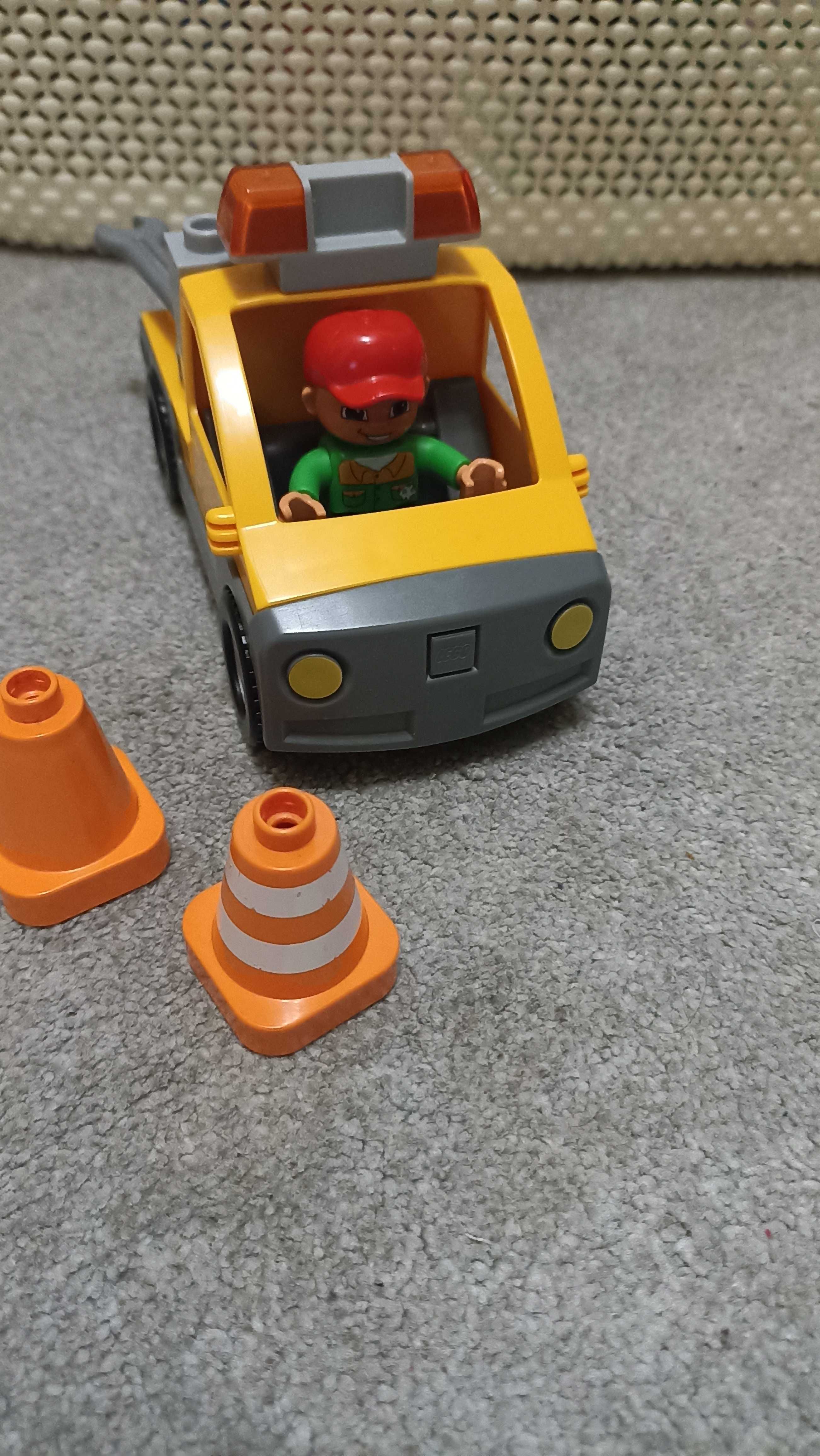 Samochód LEGO Duplo