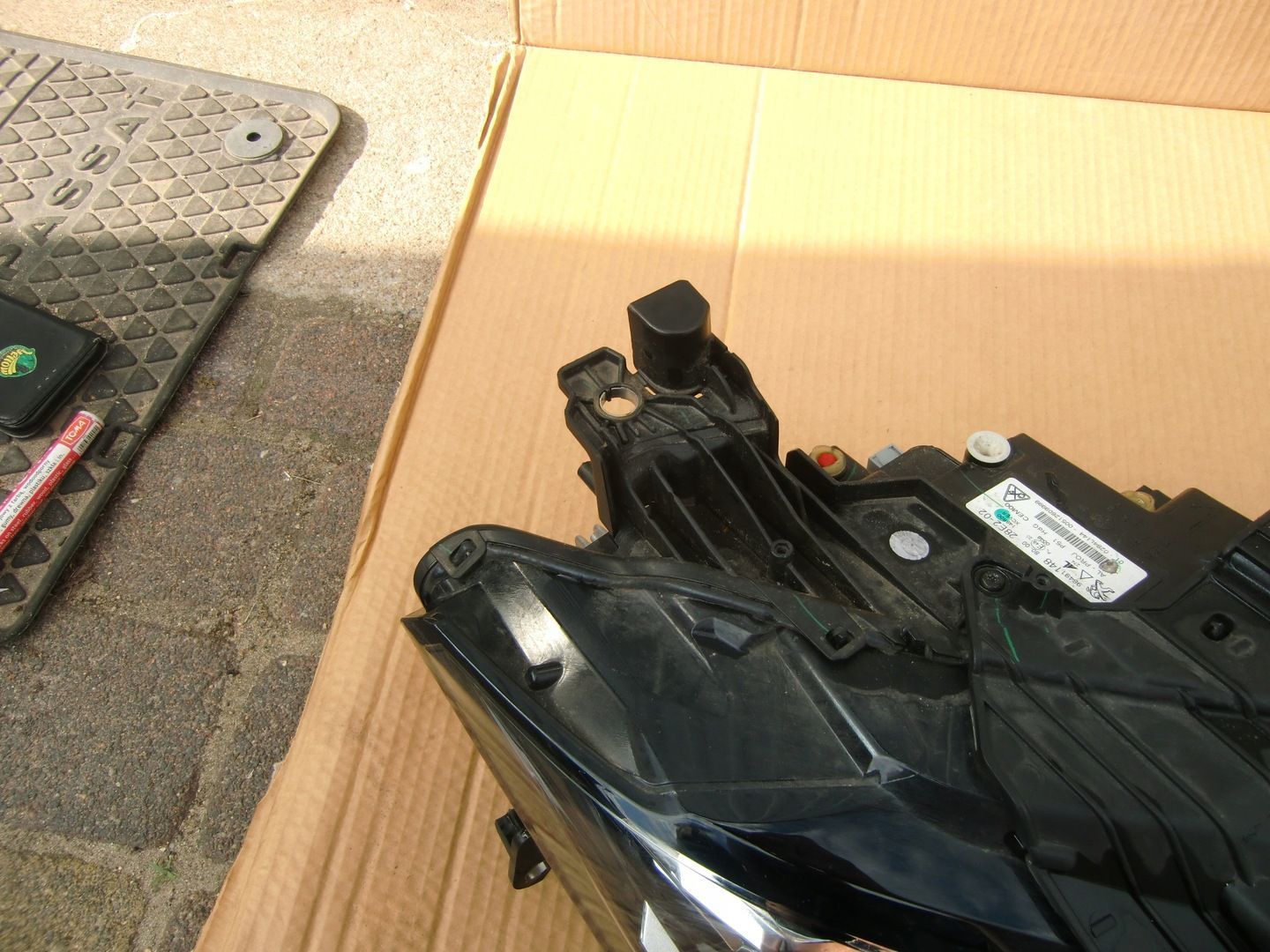 LAMPY PRAWA PEUGEOT 308 T10 MATRIX EUROP ŁADNA