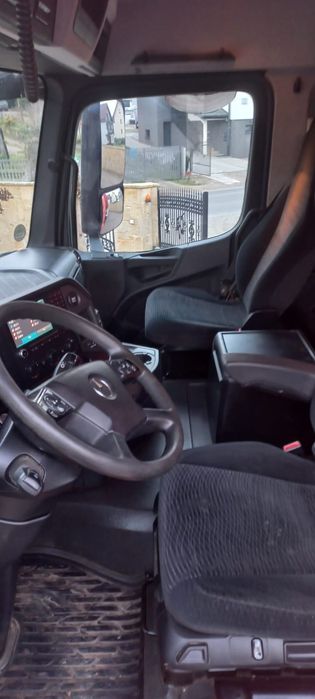 Mercedes Arocs 8x4 3245 MEILLER-KIPPER