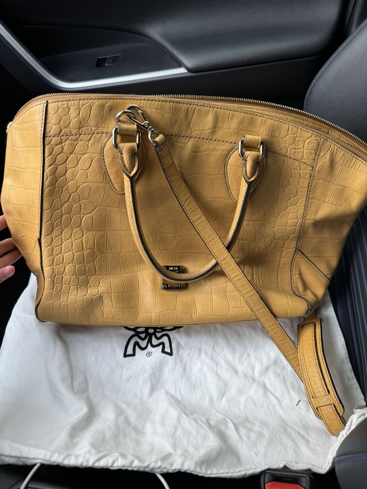 Брендова сумка MCM acne оригінал!