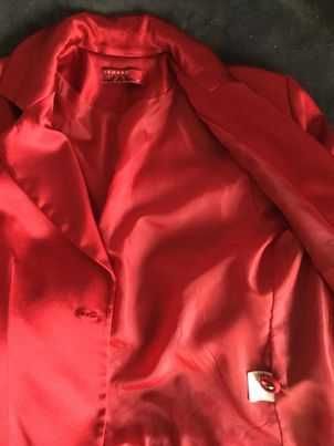 Костюм з гарної  тканини. Турція. Segese.