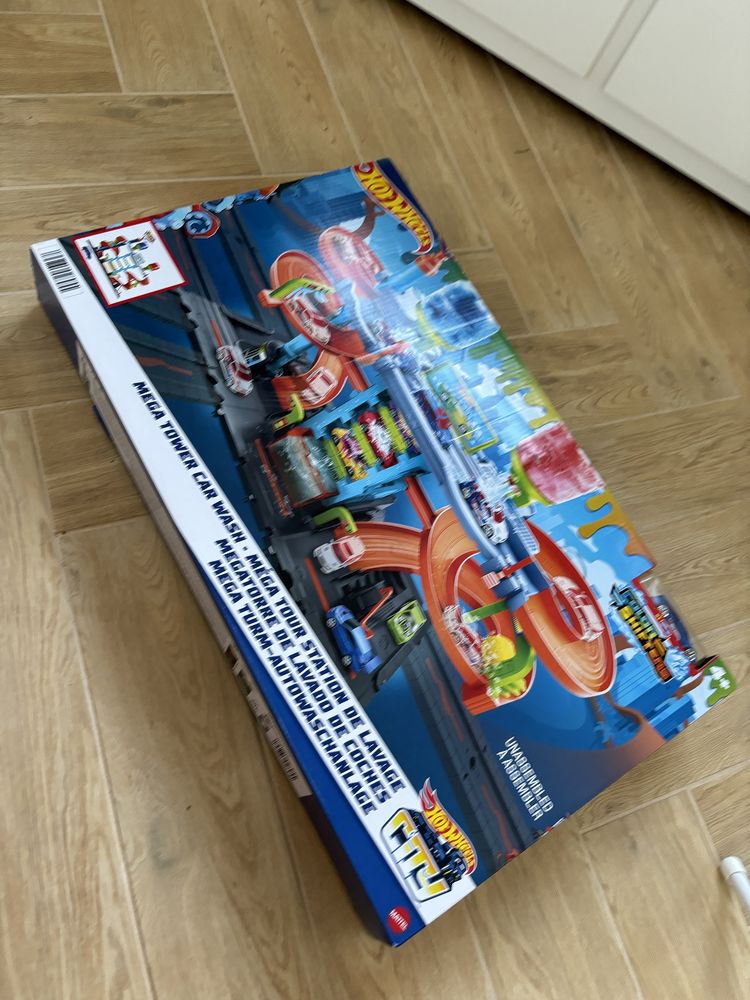 Hot wheels mega myjnia HDP05 nowe