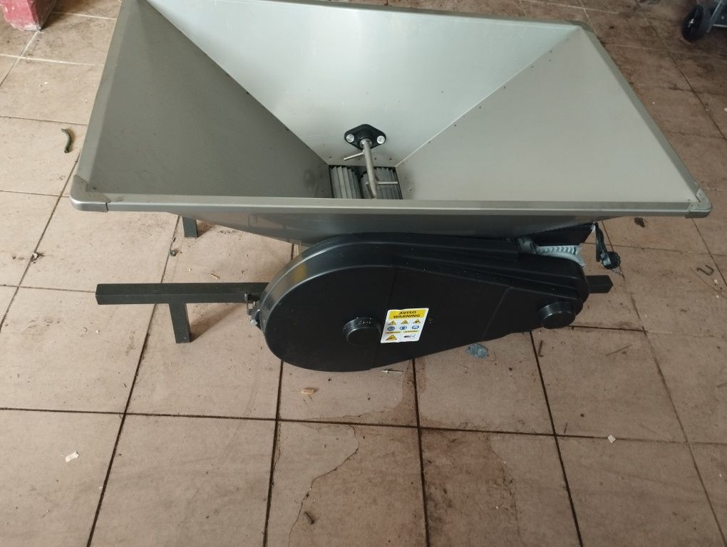 Esmagadora de uvas inox / desengaçador de uvas inox