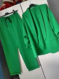 Nowy zielony garnitur damski