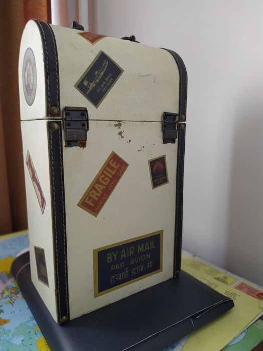 Skrzynka vintage retro na wino