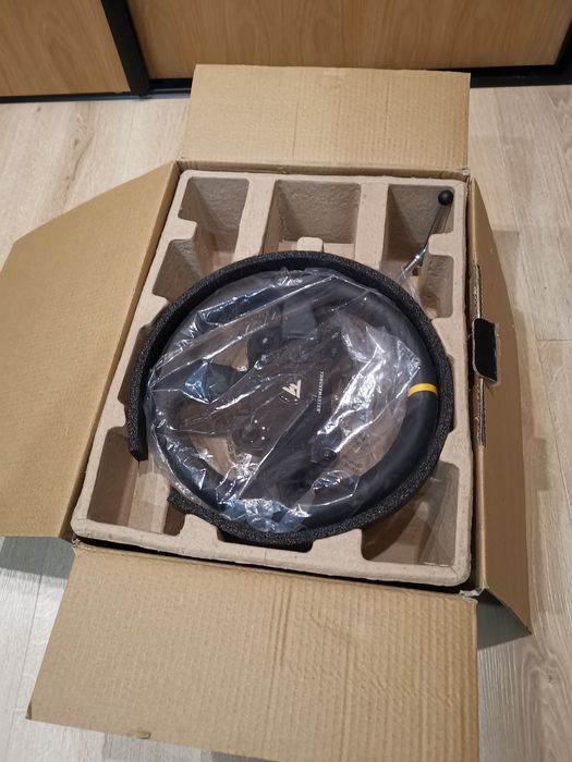 Thrustmaster TX leather edition kierownica Xbox, PC