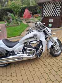 Suzuki Intruder VZR1800 White Pearl