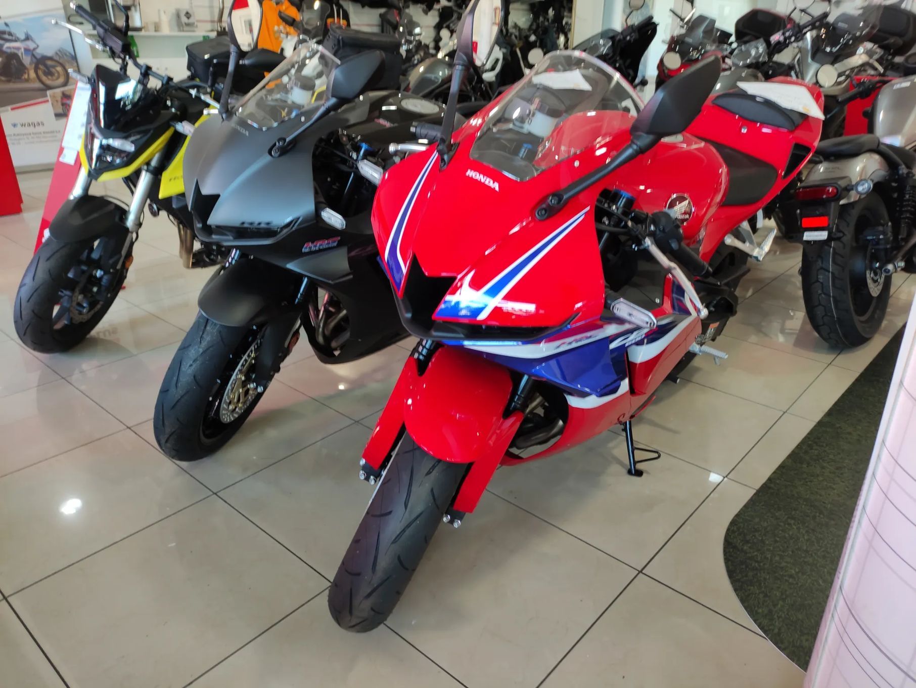 Honda Cbr Honda Cbr 600 Rr Moto Joker