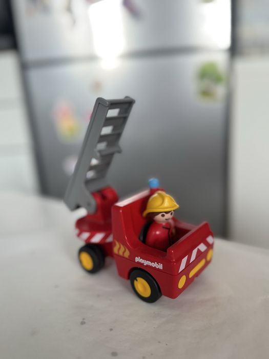 Playmobil 1.2.3. Пожежна машина і пожежник