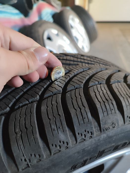 Opony zimowe felgi Wolkswagen Oryginał BF Goodrich gForce 205/55/16