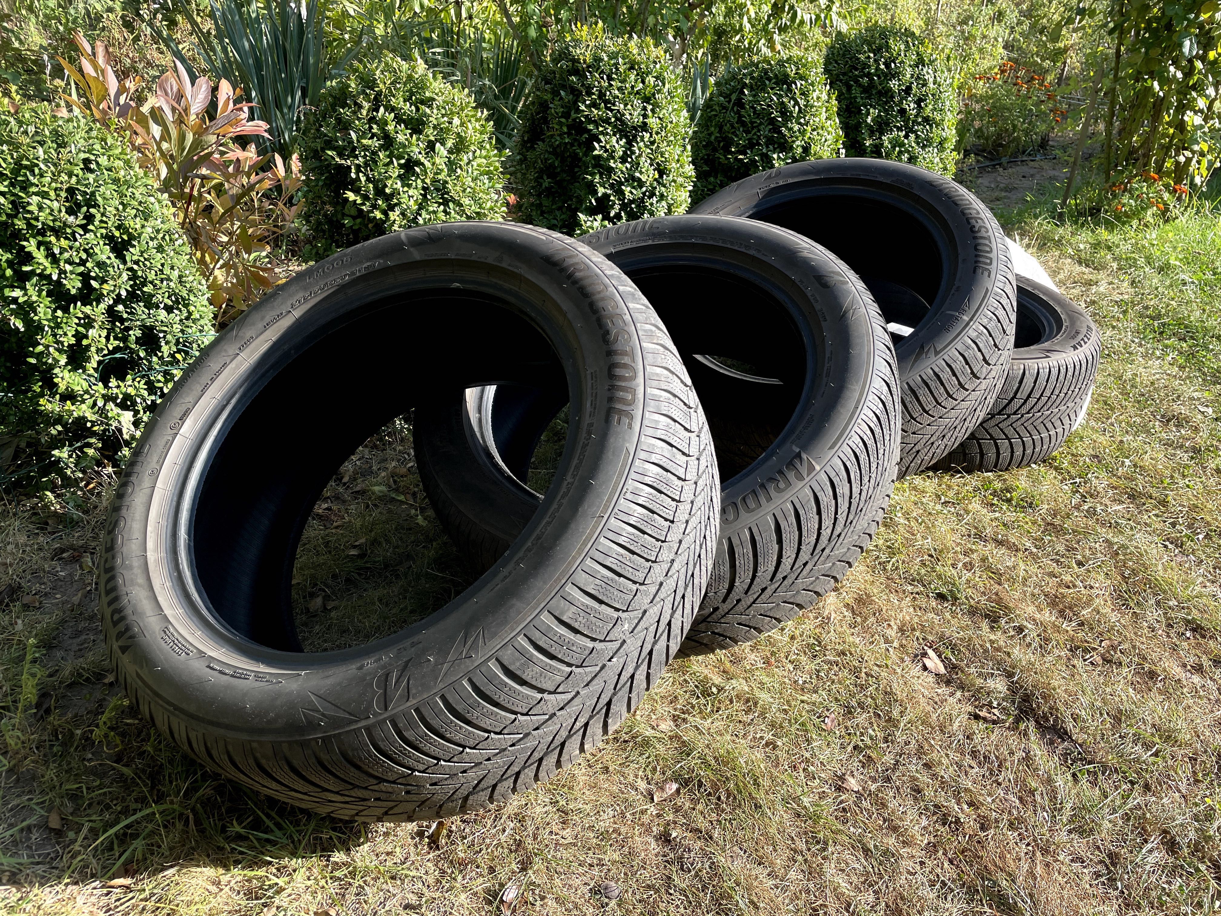 Bridgestone Blizzak LM005 275/50 R20