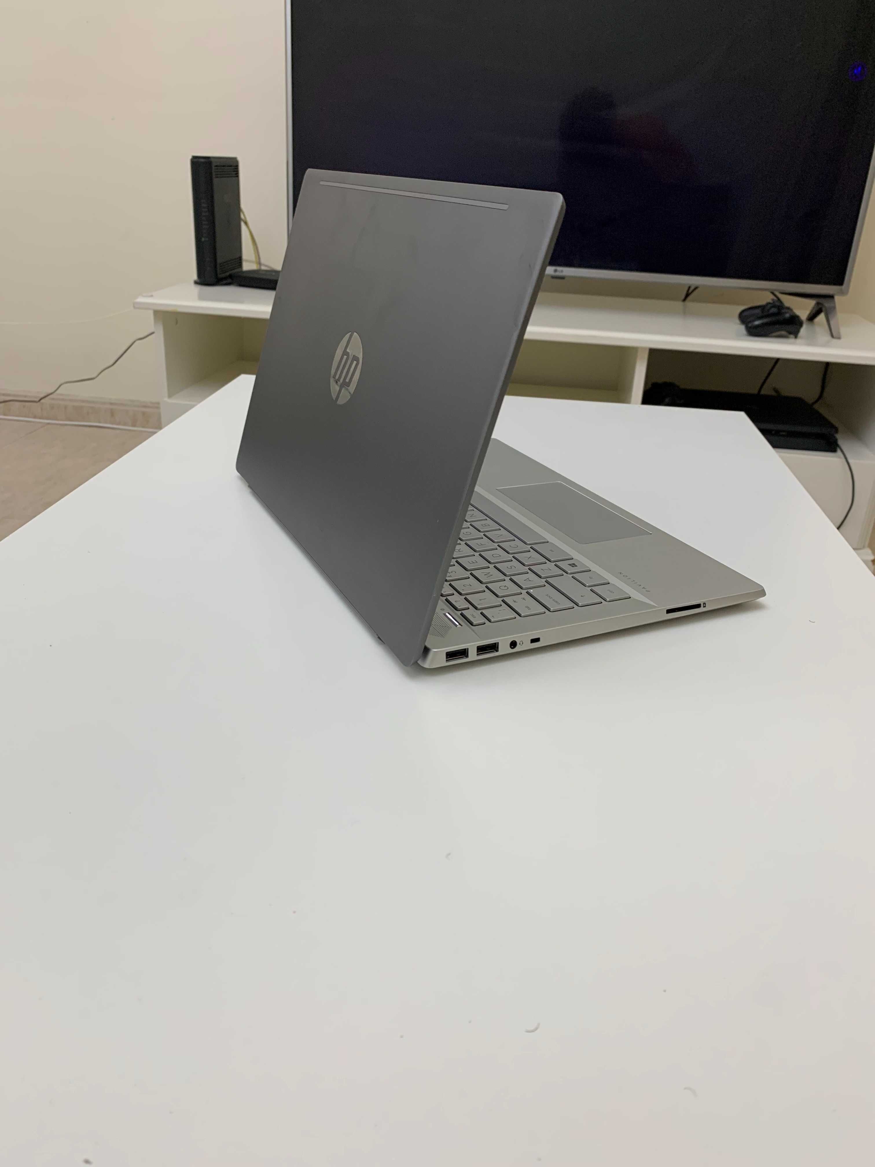 computador HP Pavilion, 10 gen, i3